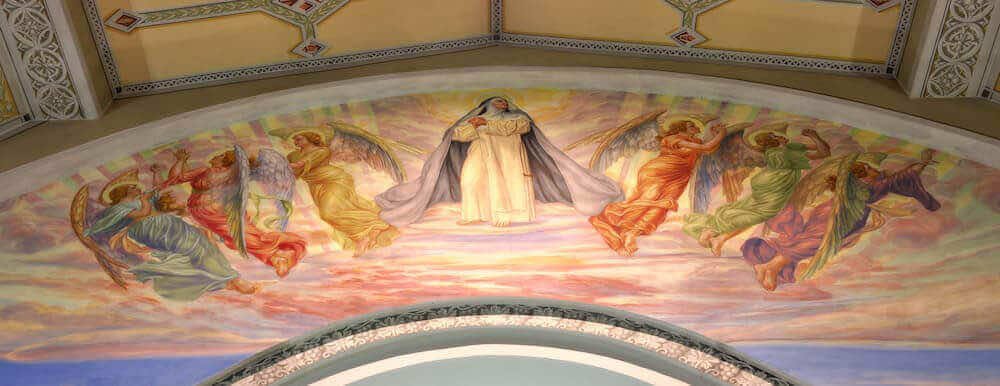 Fresque colorée de l’église Sainte-Amélie, attribuée à l’atelier de Guido Nincheri