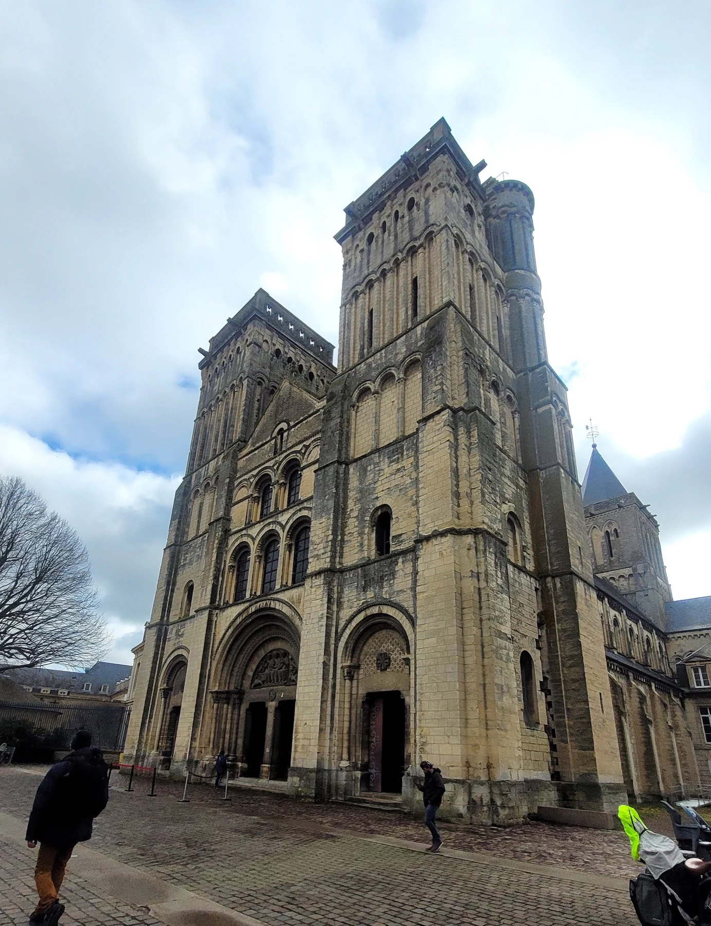 Iglesia abacial de la Trinidad, en la Abadía de las Damas, Caen
